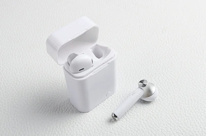 ThriveGear Wireless Sport Bluetooth Earbuds